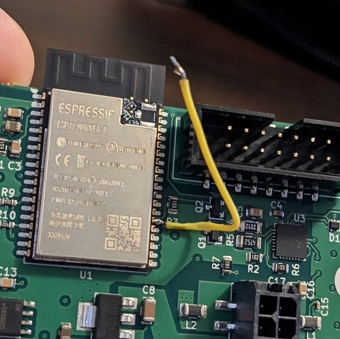 Tidbyt Gen1 flash pin location